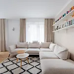 Mazowiecka Park By Bookinghost